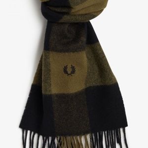 Fred Perry 100% Wool Scarf Made in Scotland - MSRP $100 - BNIB SAVE 70%!!!